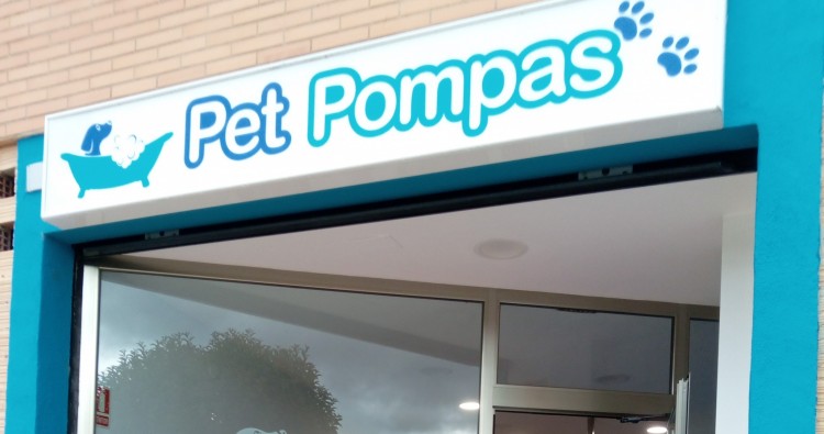 Pet Pompas