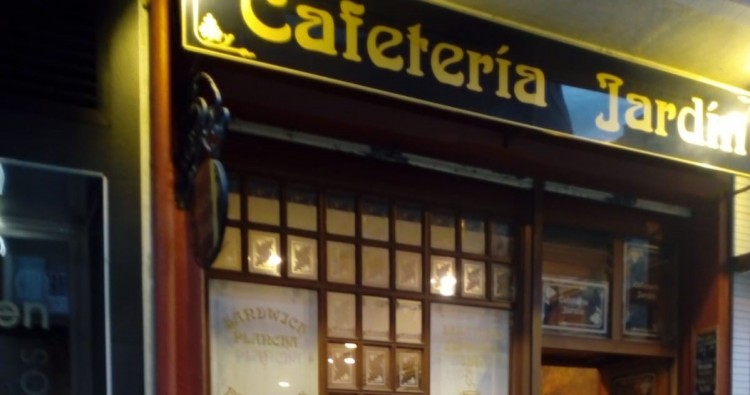 Cafetería  Bar Jardín