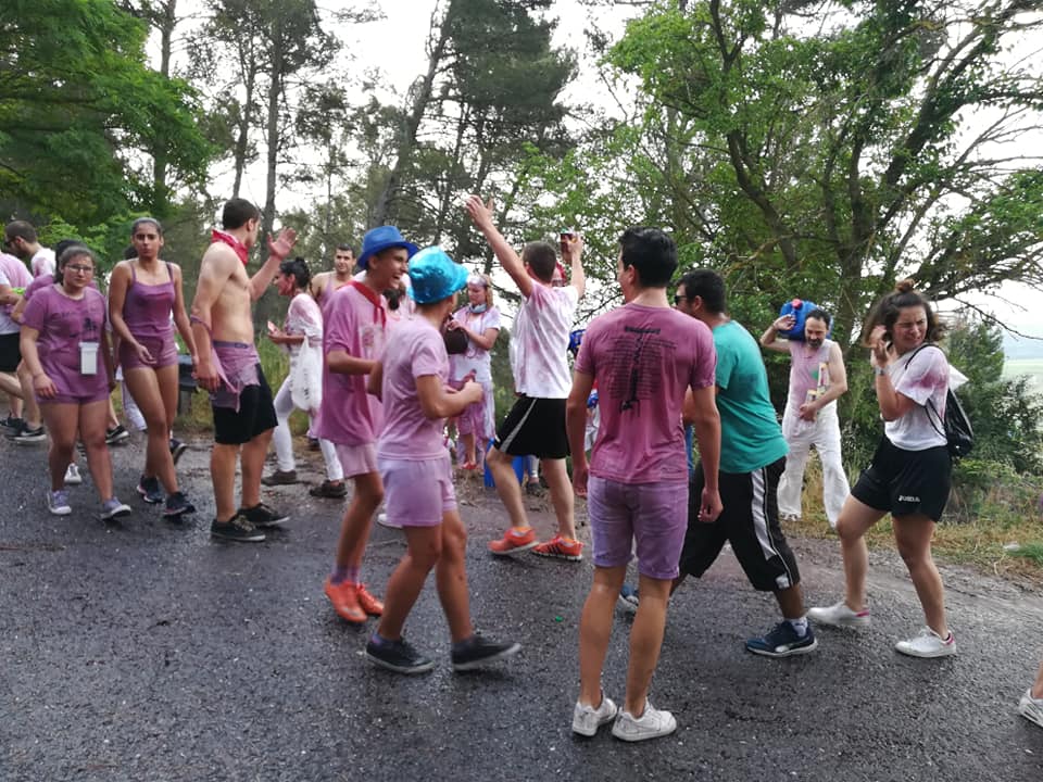 Unas 12.000 personas participan en la Batalla del Vino de Haro