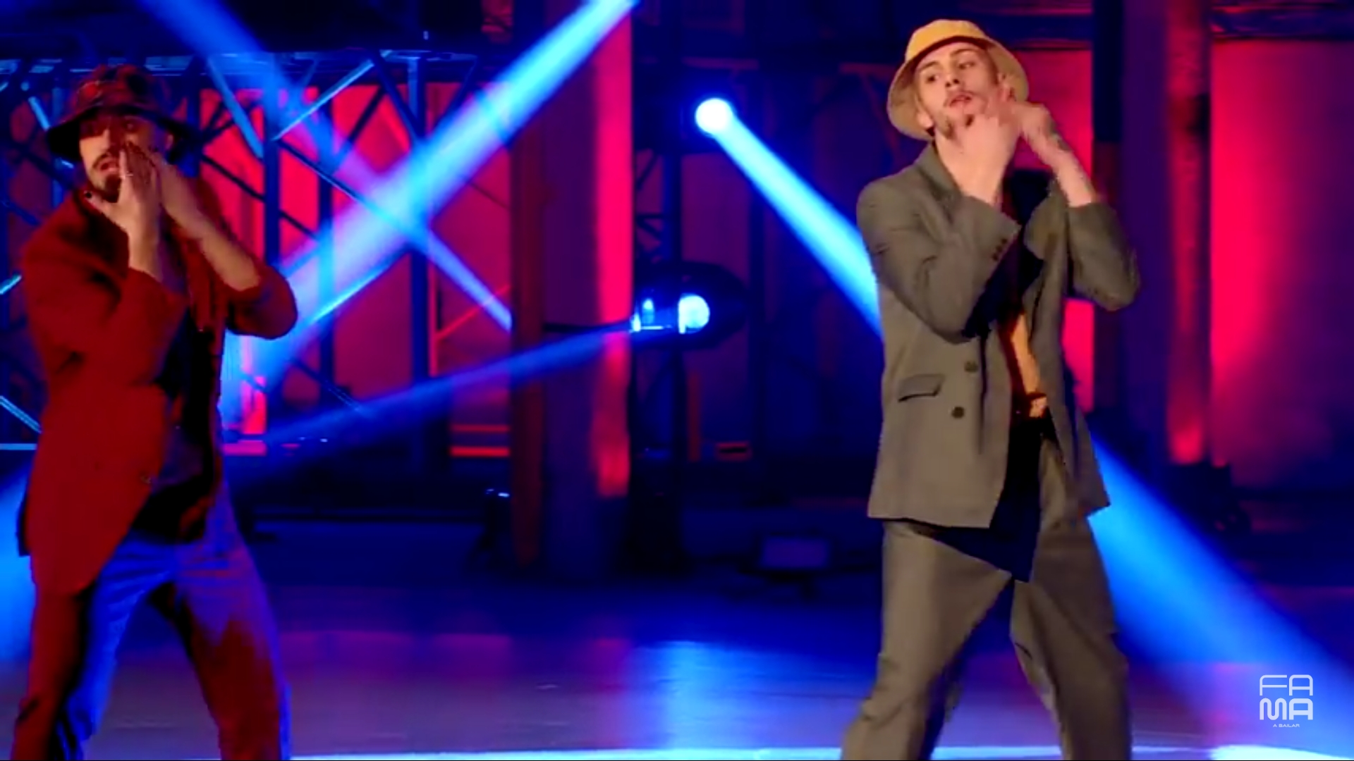 El Ayuntamiento felicita a Harteraphia y a Davo por su éxito en el programa Fama, a Bailar
