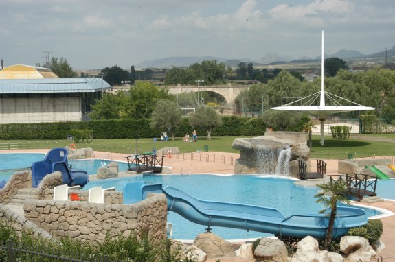 Las piscinas de verano  abren este jueves con novedosas actividades