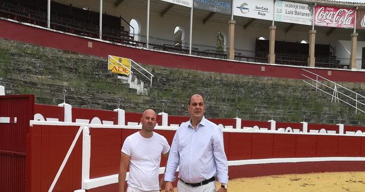 Los trabajos de pintura en la Plaza de Toros de Haro “van a buen ritmo”