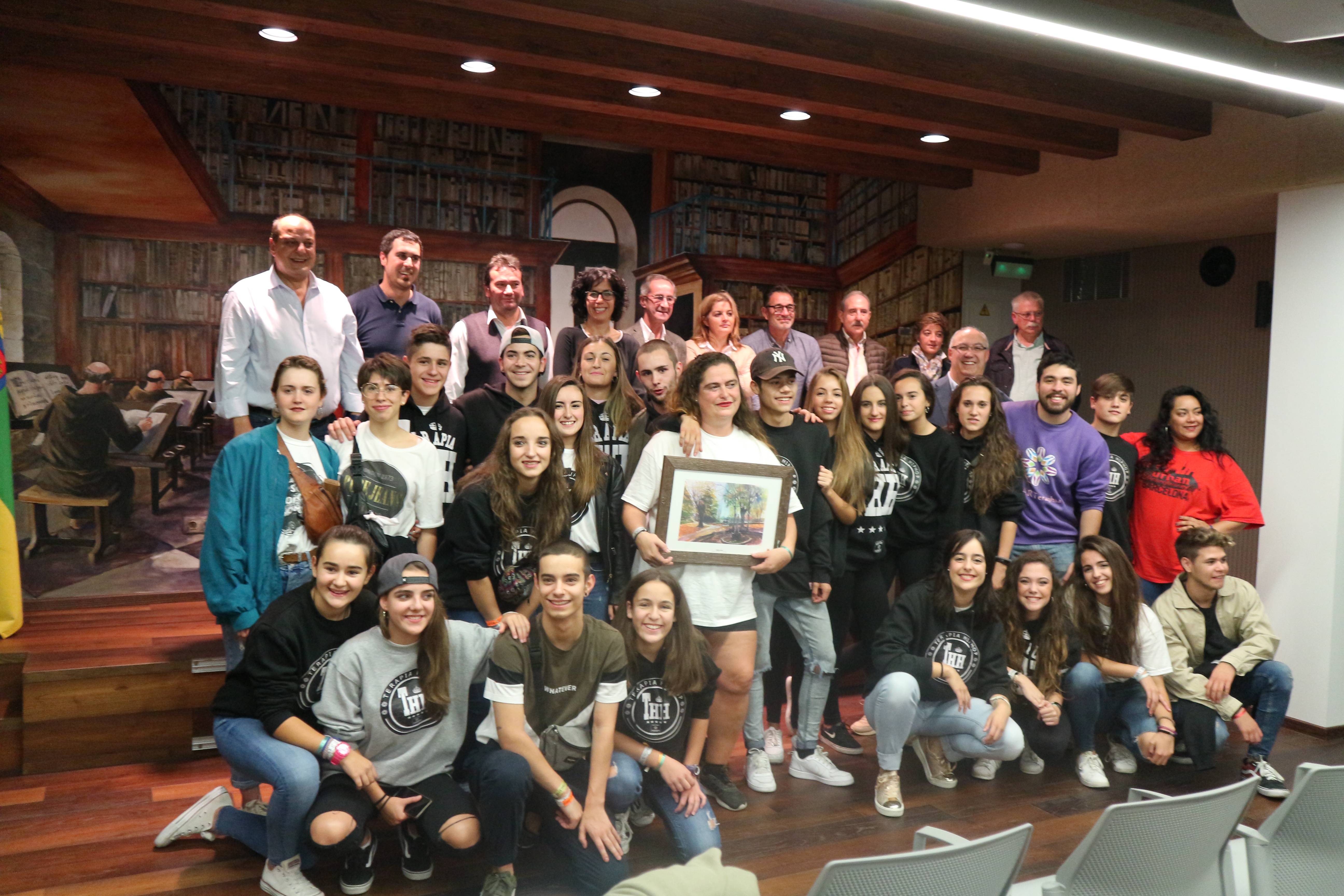 La corporación recibe a los alumnos de Harteraphia tras su éxito en el Rock da House