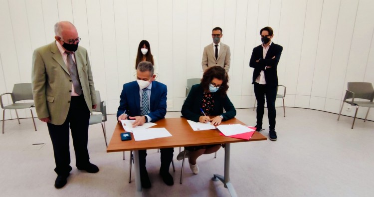El Ayuntamiento de Haro firma la cesión del María Díaz para convertirlo en un centro de de FP 