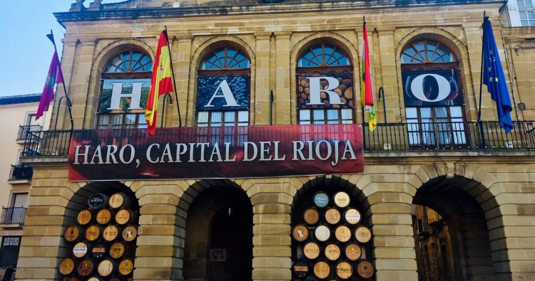 El Ayuntamiento y la A.E.C.C. en la Rioja convocan una reunión para relanzar la asociación en la ciudad de Haro