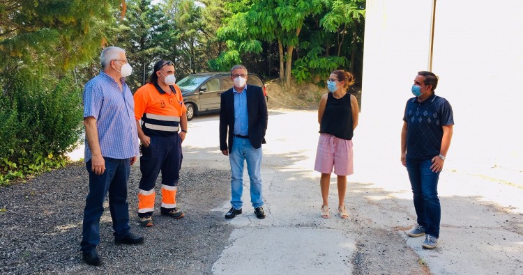 La Alcaldesa de Haro visita el depósito de abastecimiento de agua recién reformado