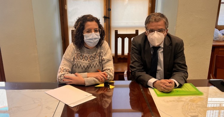 Laura Rivado se reúne con Pablo Rubio, consejero de Servicios Sociales y Gobernanza Pública