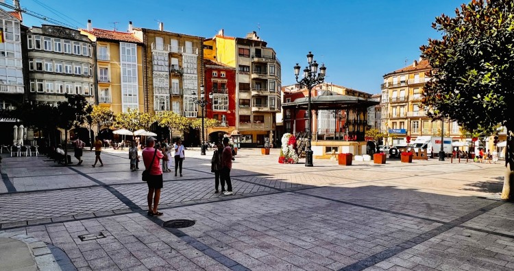 La plaza de la Paz albergará diversas actuaciones musicales en agosto