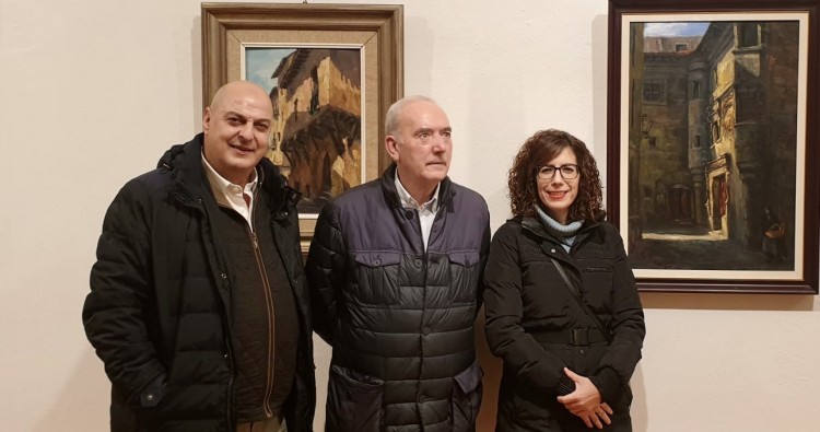 Laura Rivado visita la exposición antológica del pintor jarrero Tubía Rosales