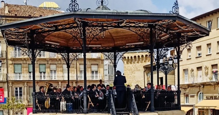 Nuevo éxito dominical de la Banda Municipal de Música de Haro en la plaza de la Paz