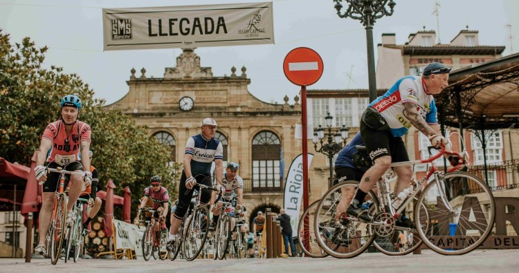 Haro y La Rioja vuelven a brindar por el el ciclismo de antaño