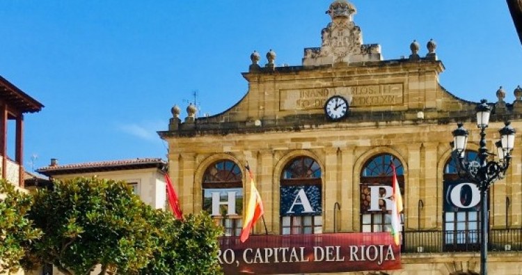 DOS DÍAS DE LUTO OFICIAL Y MINUTO DE SILENCIO.