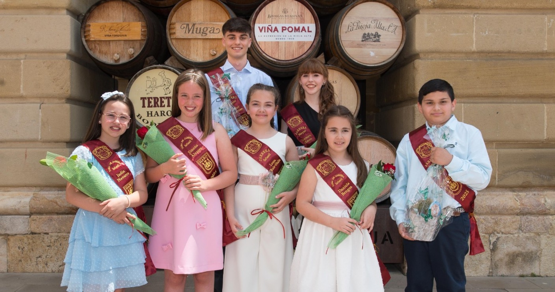 Presentación de las Jarreras y Jarreros mayores e infantiles en el Día de La Rioja