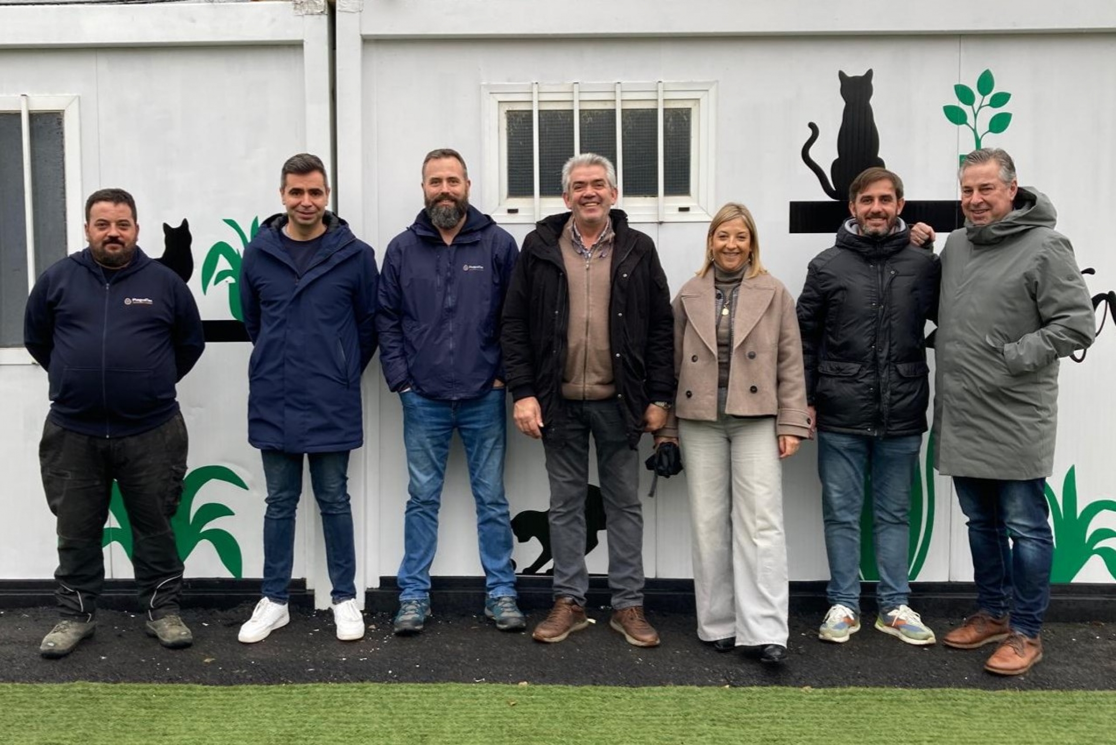 Haro presenta el nuevo centro de acogida de animales en el Polígono Fuenteciega