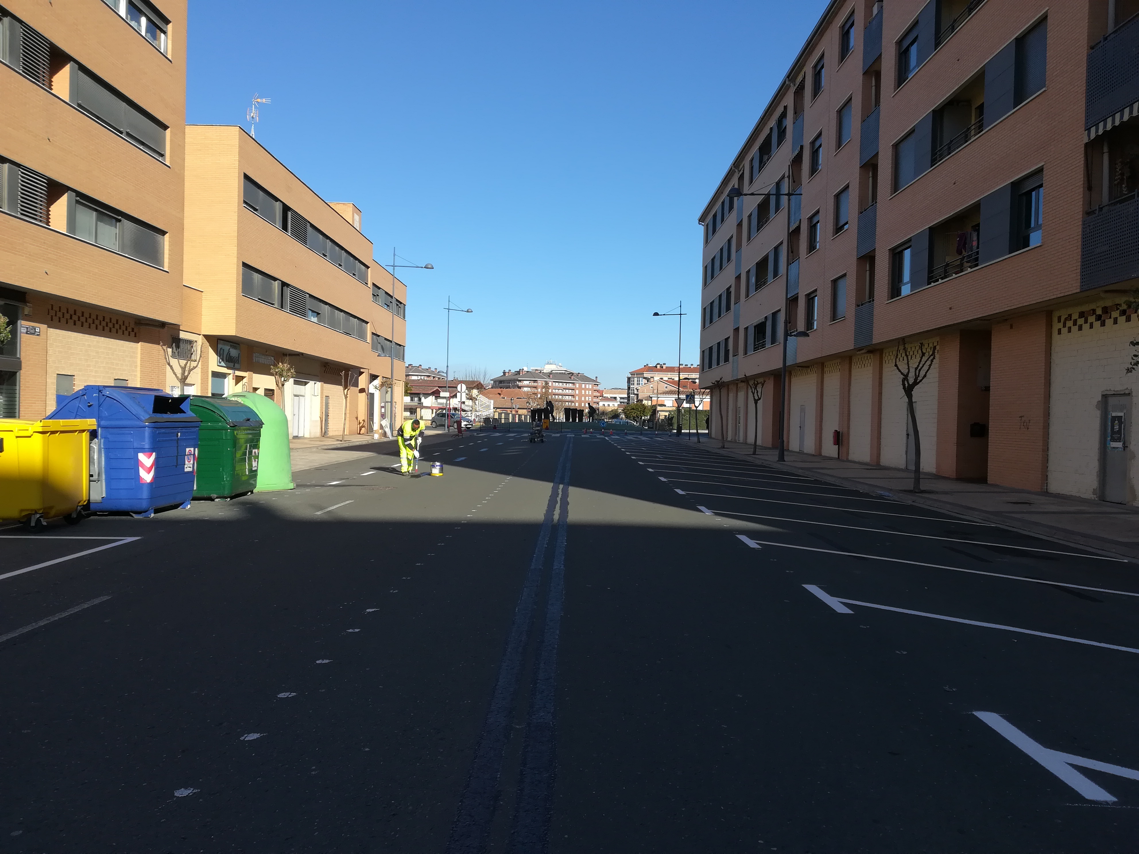 En marcha los nuevos aparcamientos en la Calle Julián Fernández Ollero