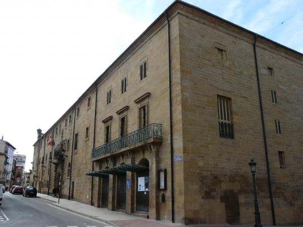 Música, cine y teatro centran la actividad del Teatro Bretón en el mes de marzo