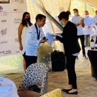 Laura Rivado recibe la medalla de oro de la Selección Riojana de Cocineros Profesionales