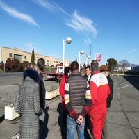 José Ignacio Pérez Sáenz se reúne con los responsables de negocios que se ubican junto a l