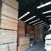 Los participantes en la II Aceleradora de Empleo visitan Estuchería Vargas