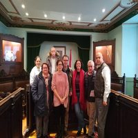 El pleno da lectura a una declaración institucional con motivo de los 40 años de las prime