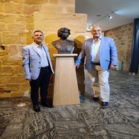 PRESENTACIÓN DEL BUSTO DE LUCRECIA ARANA MODELADO POR MARIANO BENLLIURE