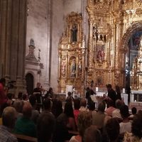 Centenares de personas disfrutan de la VIII Ronda Clásica de Haro