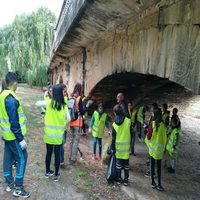La Asociación de Amigos de los Ríos desarrolla una actividad en la ciudad jarrera