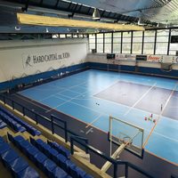 Se ultiman los trabajos de colocación del suelo vinílico del Polideportivo de “El Ferial”