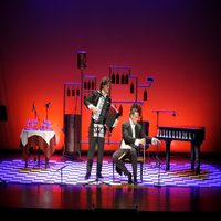 Clásicos Excéntricos hace las delicias del público en el Bretón