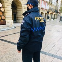 La Policía Local interviene en un caso de maltrato animal y en la detención de un conductor por darse a la fuga