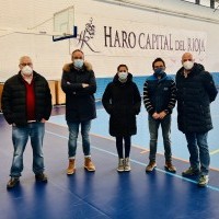 El equipo de gobierno visita el Polideportivo del Ferial
