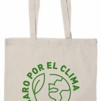 El Ayuntamiento de Haro conmemora la Hora del Planeta con el reparto de 400 bolsas reciclables