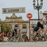 Haro y La Rioja vuelven a brindar por el el ciclismo de antaño
