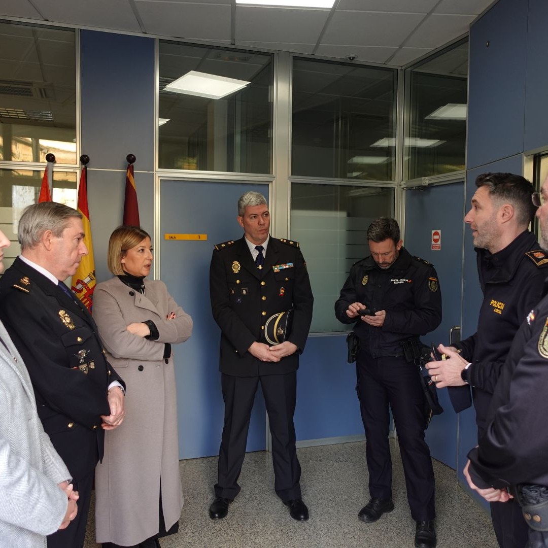 El Ayuntamiento saca a licitación plurianual el vestuario para el cuerpo de policia local por más de 100.000€